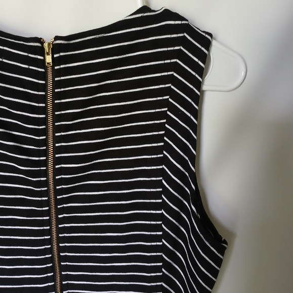Crown & Ivy Dress Size 10 Color Black & White Striped - Picture 7 of 10
